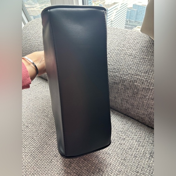 BNWT Matt & Nat Vegan Leather Satchel ! - Picture 4 of 11